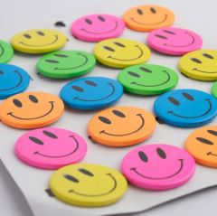 Toptan Rozet Renkli Gülen Yüz