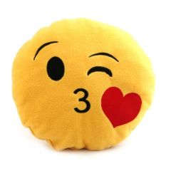 Toptan Emoji Yastık Kalp Öpücük Atan Modeli